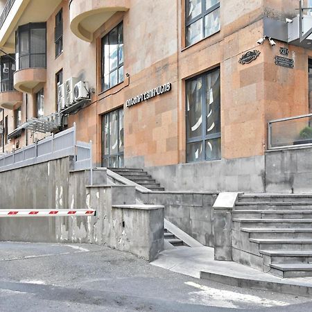 Amiryan Street, 3 Bedrooms Grand And Sunny Apartmet Am2711 Erevan Exterior foto